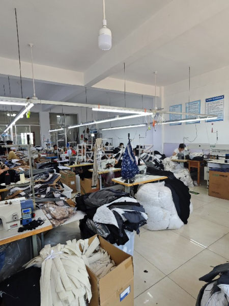 服装加工厂承接各种梭织类精品、半精品等订单